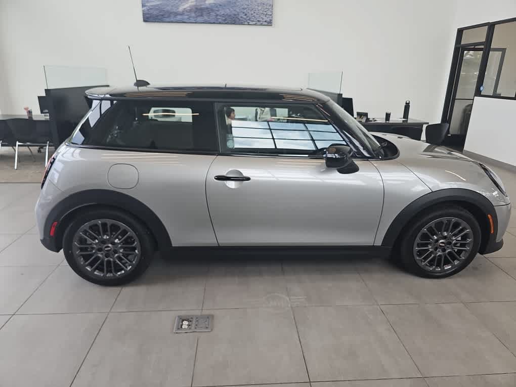 Used 2026 MINI Cooper S FWD image 5