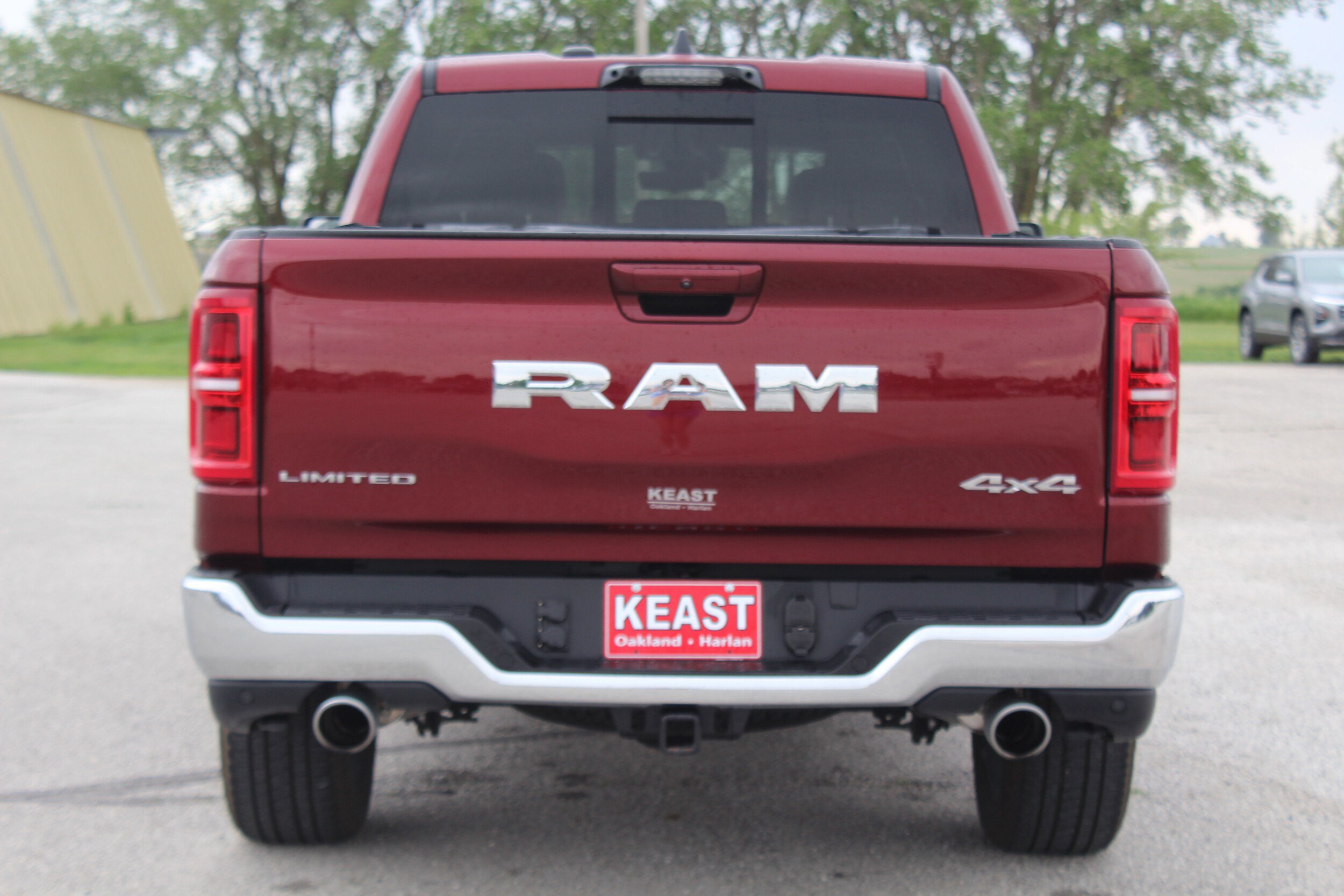 Used 2025 RAM 1500 Limited AWD/4WD image 6
