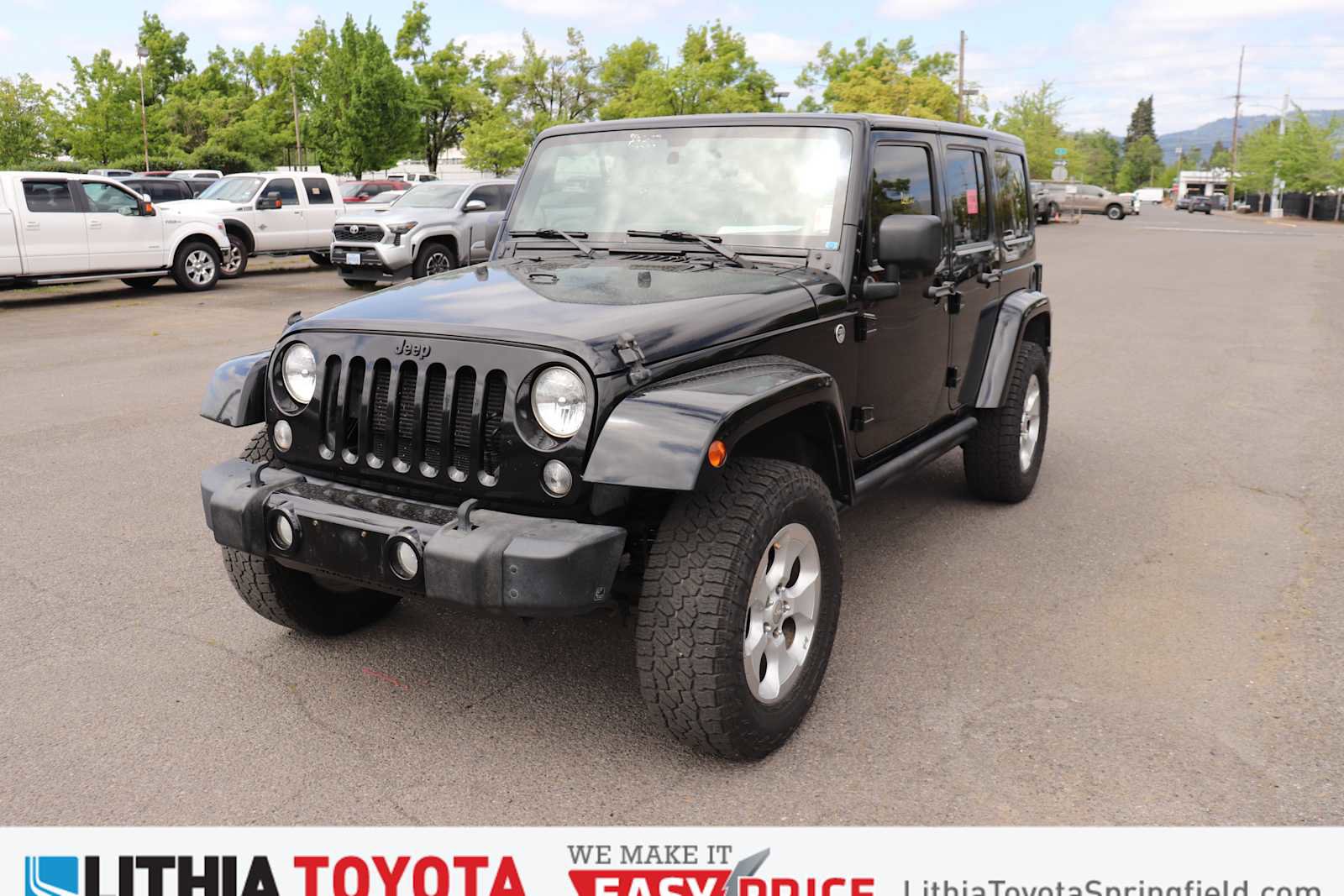 Used 2015 Jeep Wrangler Unlimited Sahara AWD/4WD image 1