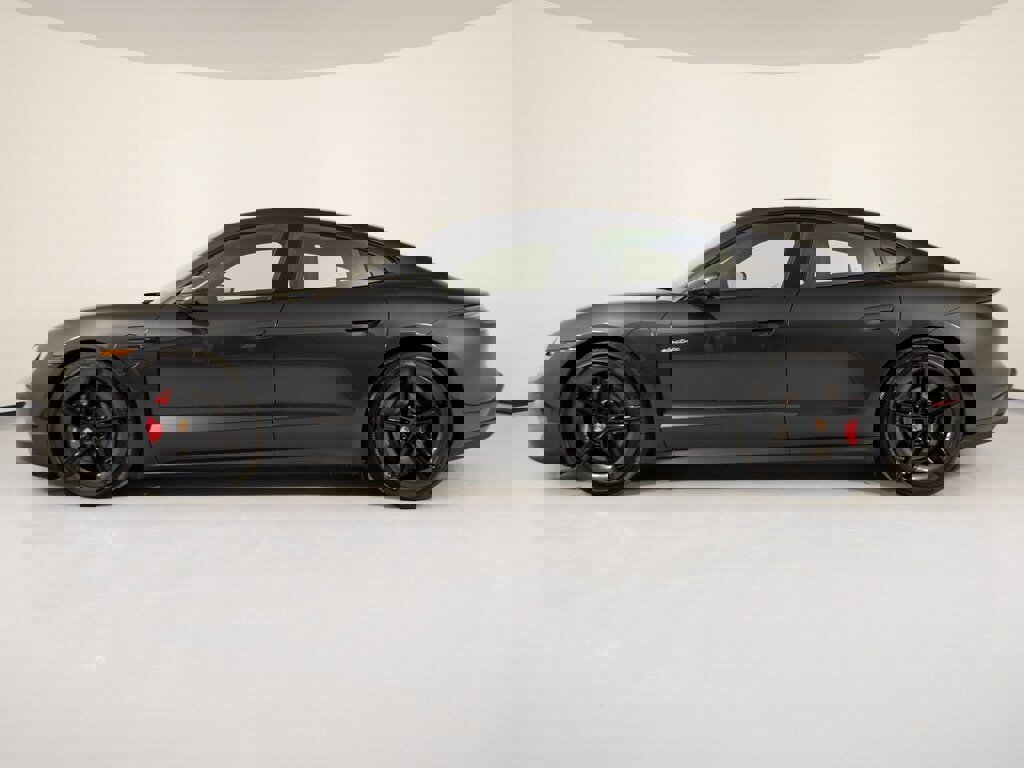 New 2026 Porsche Taycan 4S image 2