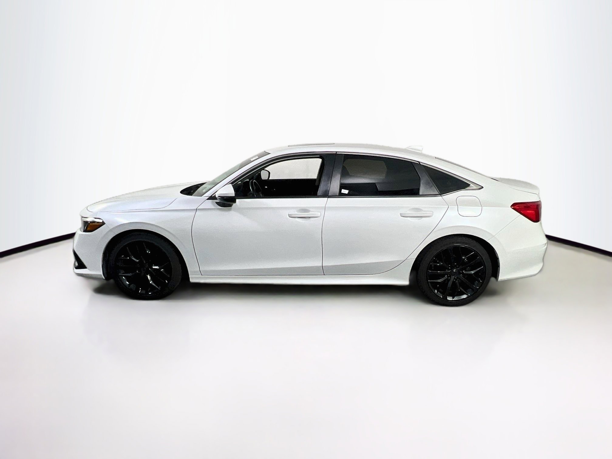 Used 2022 Honda Civic Touring image 8