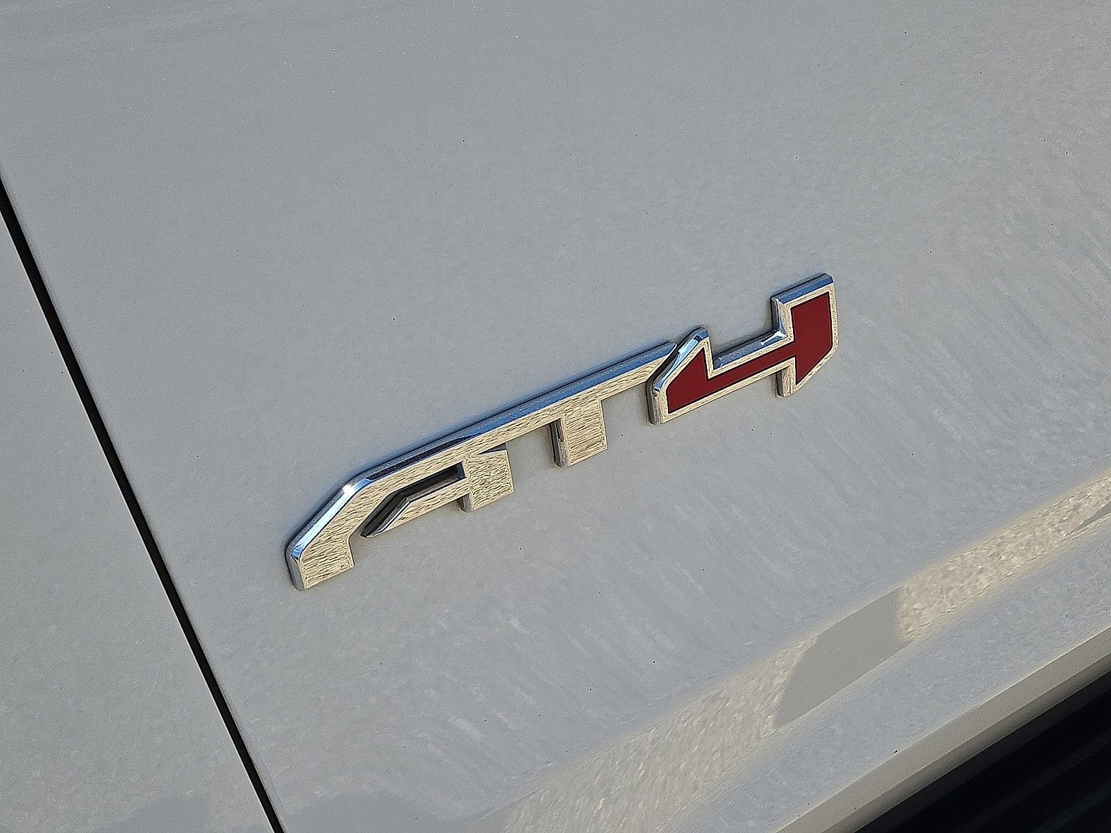 Used 2021 GMC Yukon AT4 w/ Technology Package AWD/4WD image 11