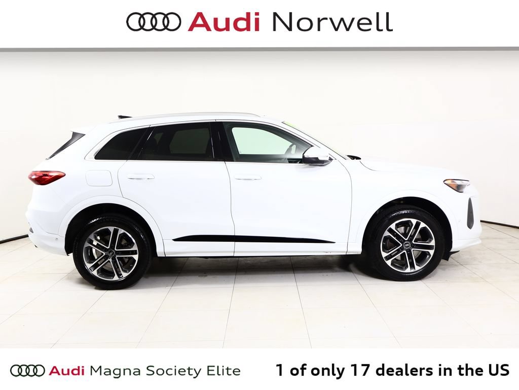 Used 2025 Audi Q5 Premium w/ Convenience Package AWD/4WD image 19