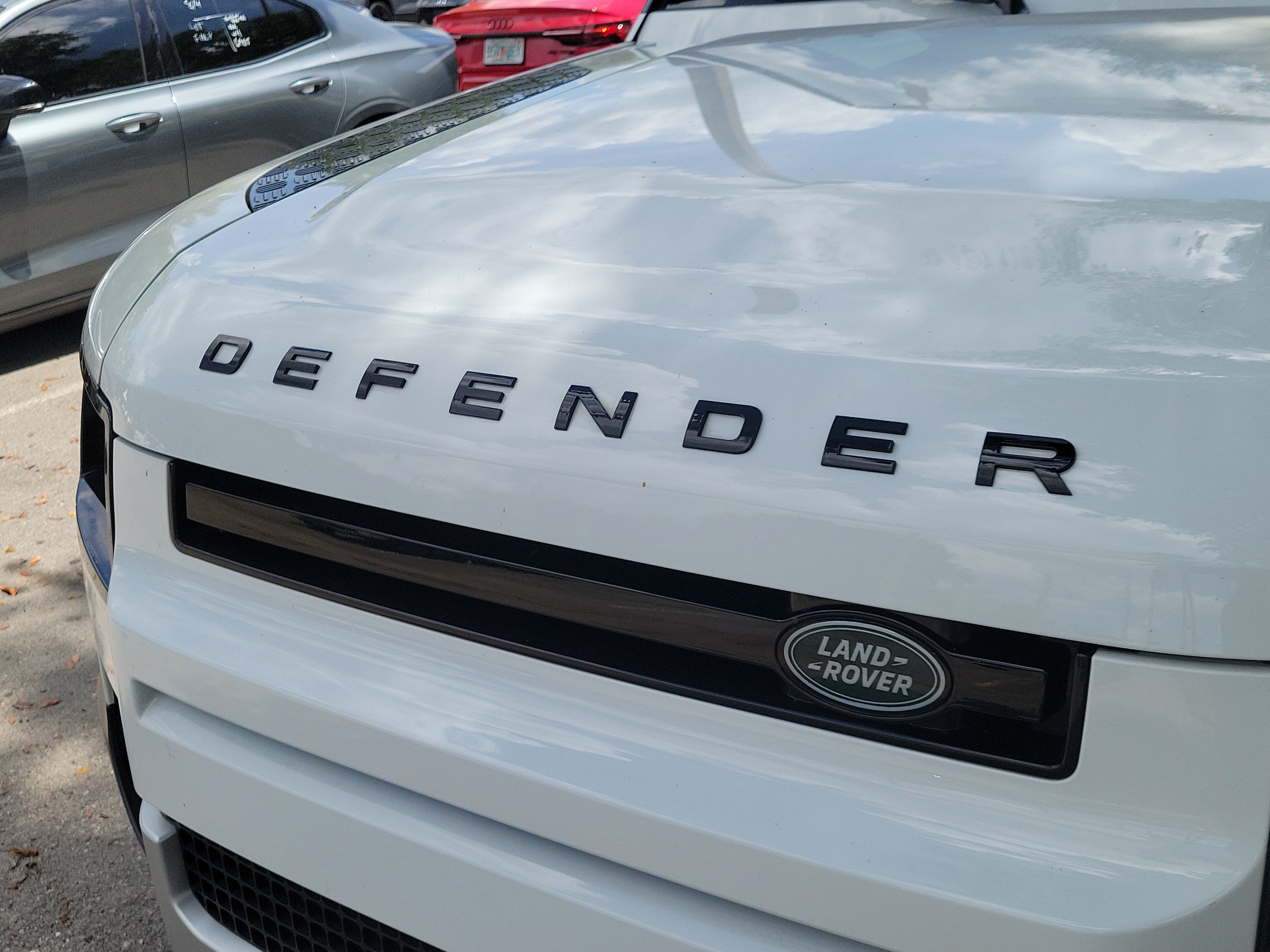 Used 2020 Land Rover Defender 110 SE AWD/4WD image 6