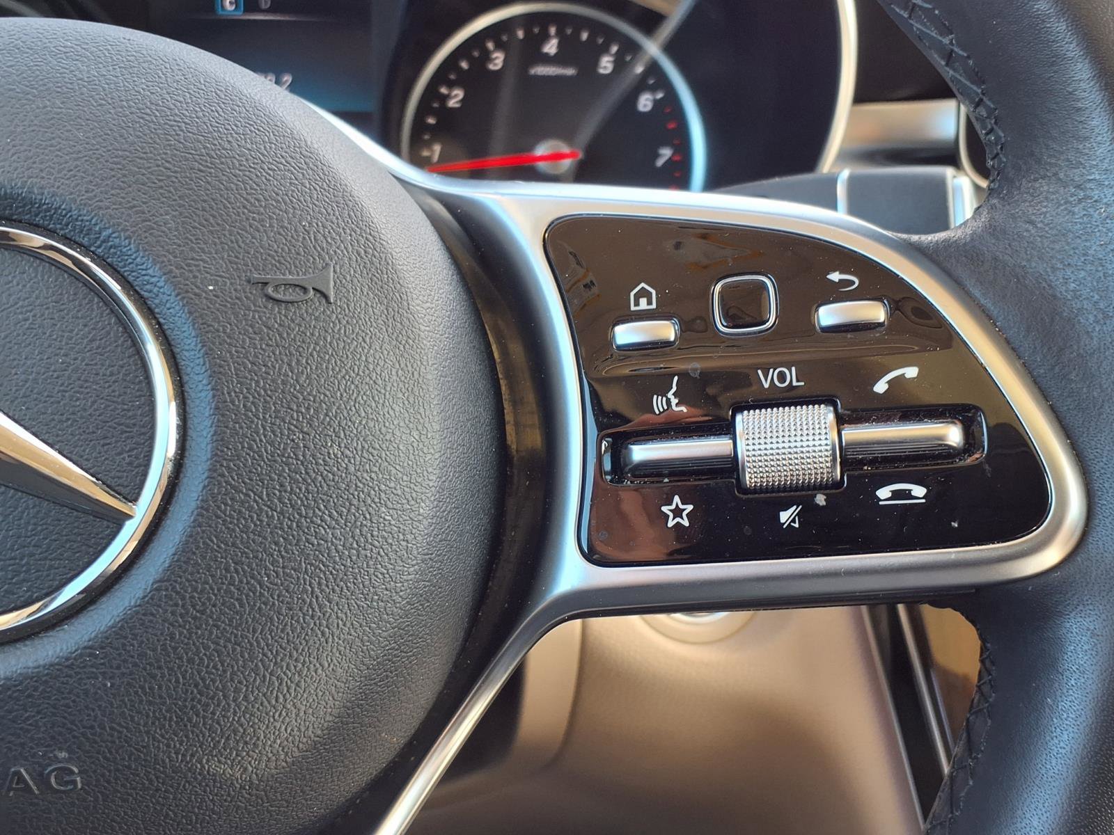 Used 2022 Mercedes-Benz GLC 300 image 16
