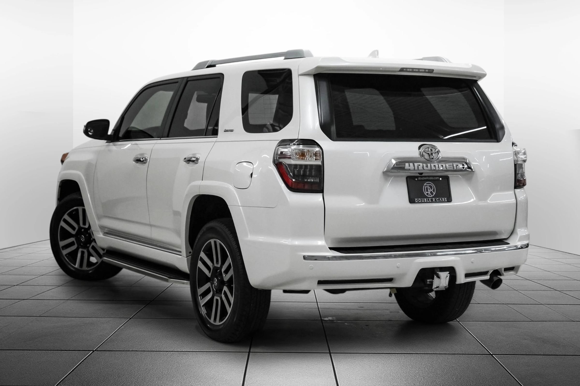 Used 2016 Toyota 4Runner Limited AWD/4WD image 11