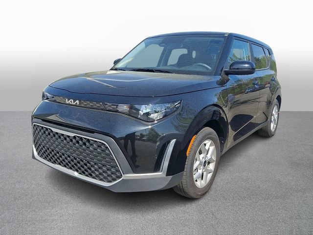Used 2025 Kia Soul LX w/ LX Technology Package FWD image 1