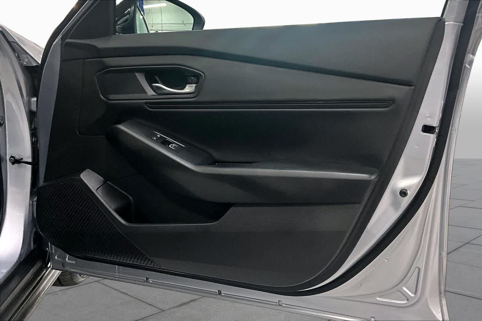 Used 2025 Honda Accord SE image 22