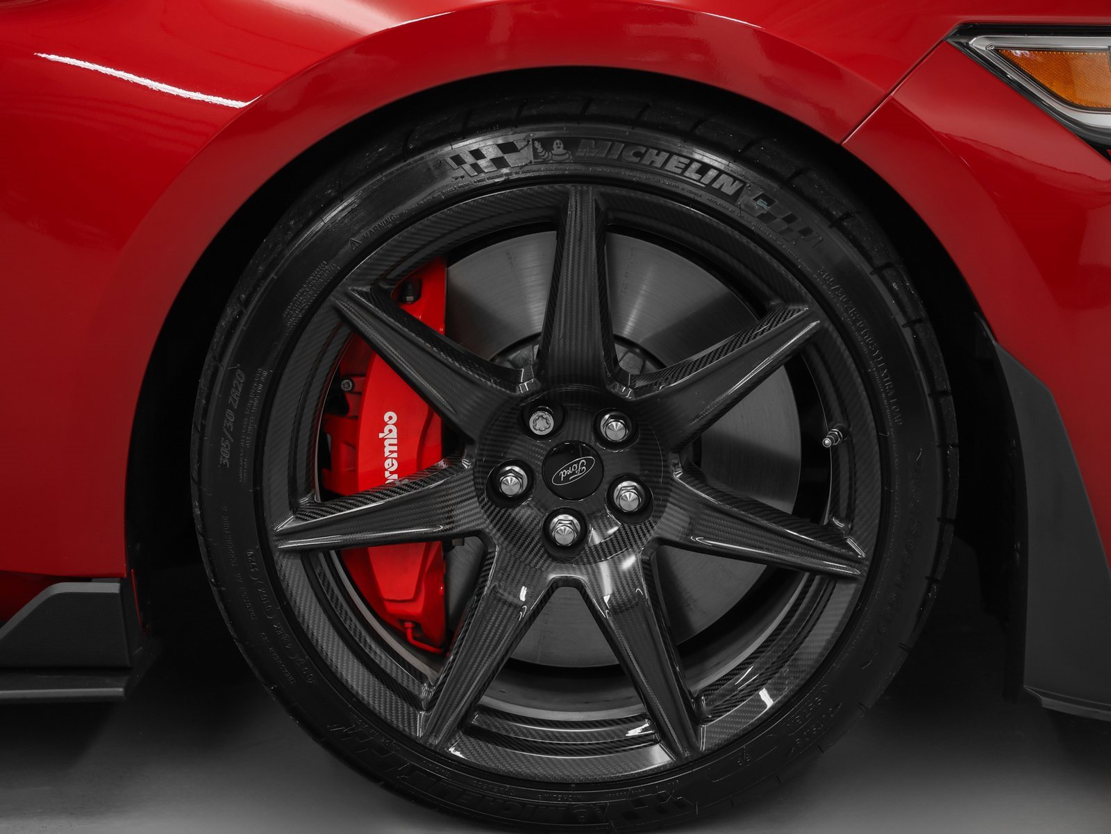 Used 2020 Ford Mustang Shelby GT500 w/ Carbon Fiber Track Pack image 24