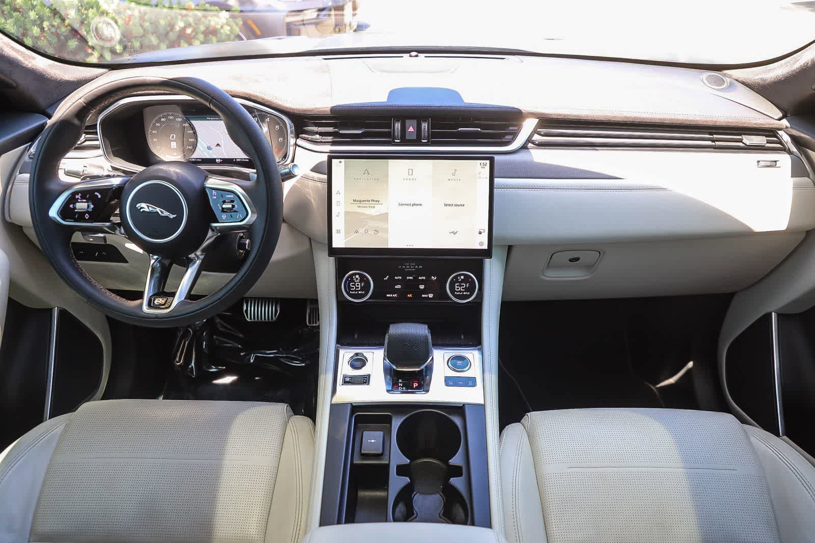 Used 2021 Jaguar F-PACE SVR AWD/4WD image 14
