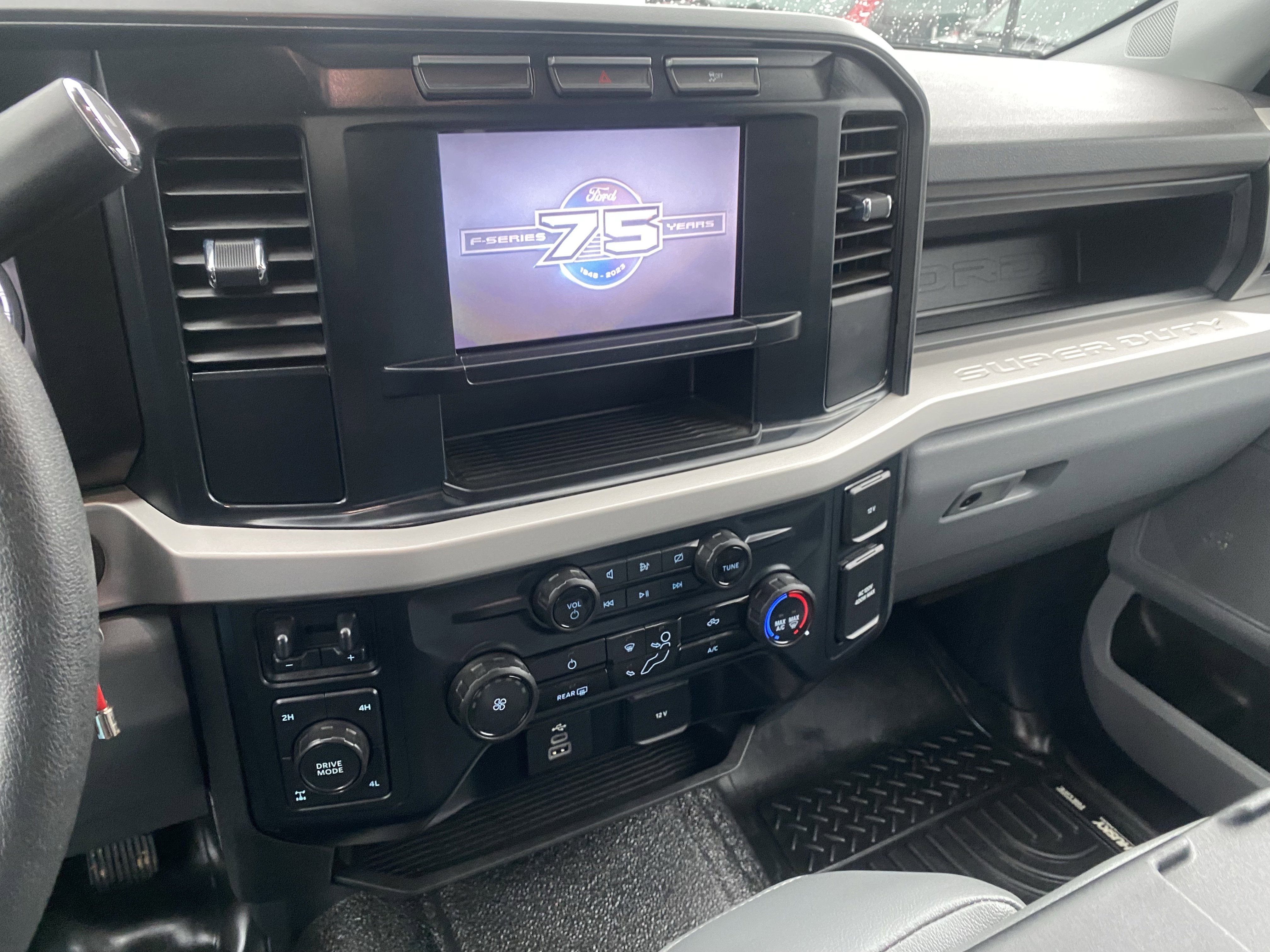 Used 2023 Ford F350 XL w/ XL Chrome Package AWD/4WD image 13
