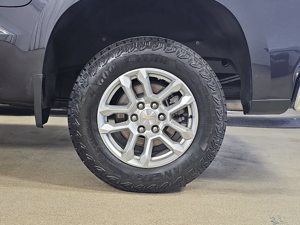 Certified 2023 Chevrolet Silverado 1500 LT AWD/4WD image 38