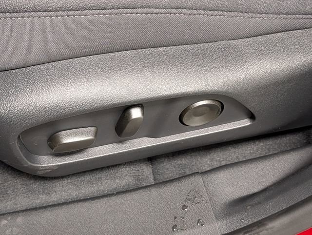 New 2026 Chevrolet Equinox LT w/ Convenience Package II image 11