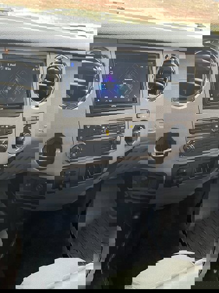 Used 2015 Ford F250 XLT image 17