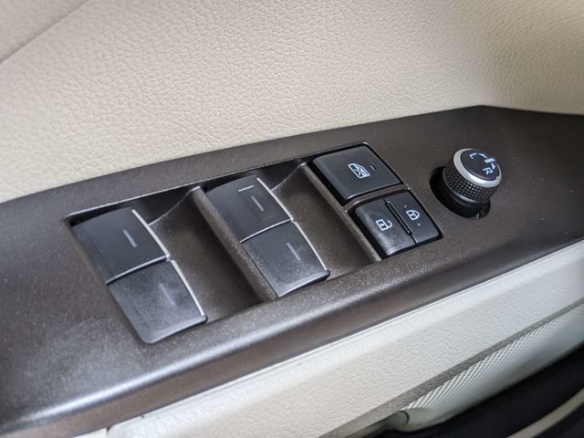 Used 2021 Toyota Camry XLE w/ Navigation Package FWD image 27