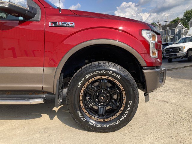 Used 2015 Ford F150 Lariat w/ Equipment Group 502A Luxury AWD/4WD image 4
