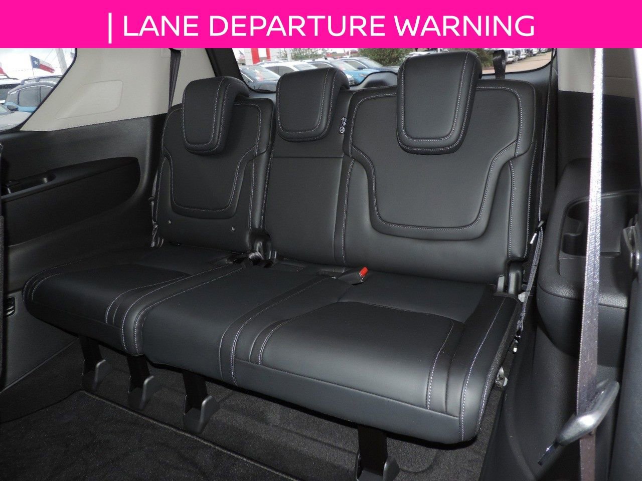 Used 2025 Nissan Armada SV image 16