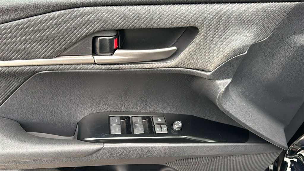 New 2026 Toyota Camry Hybrid image 15