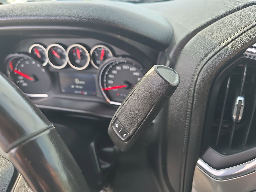 Certified 2020 Chevrolet Silverado 1500 LT w/ True North Edition image 17