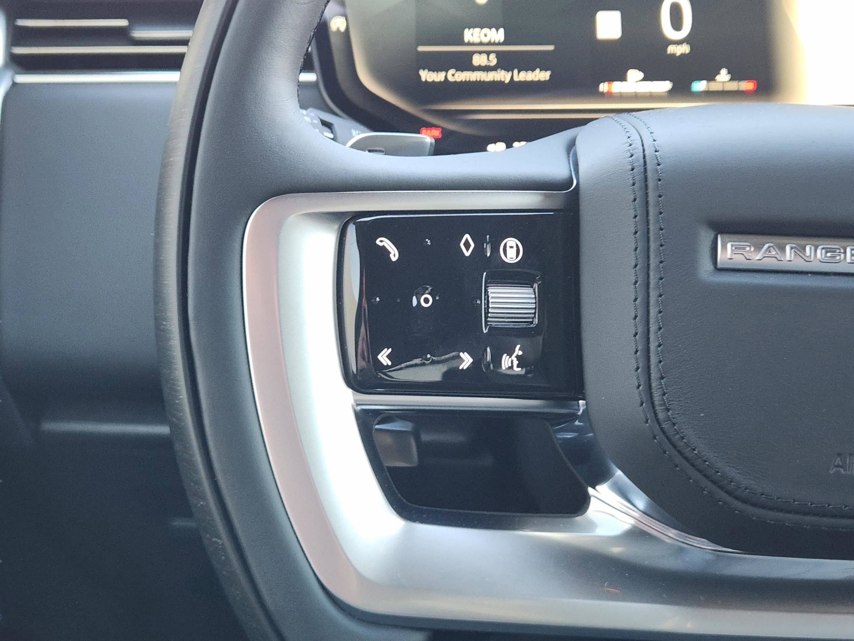 New 2026 Land Rover Range Rover Long Wheelbase Autobiography image 23