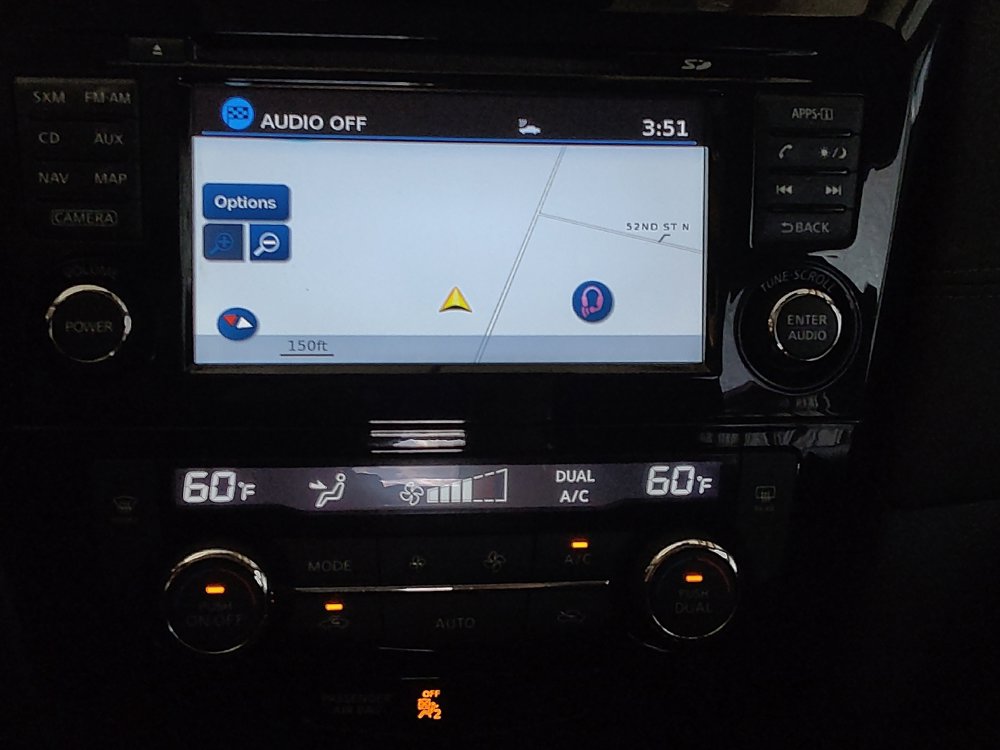 Used 2017 Nissan Rogue SL image 25