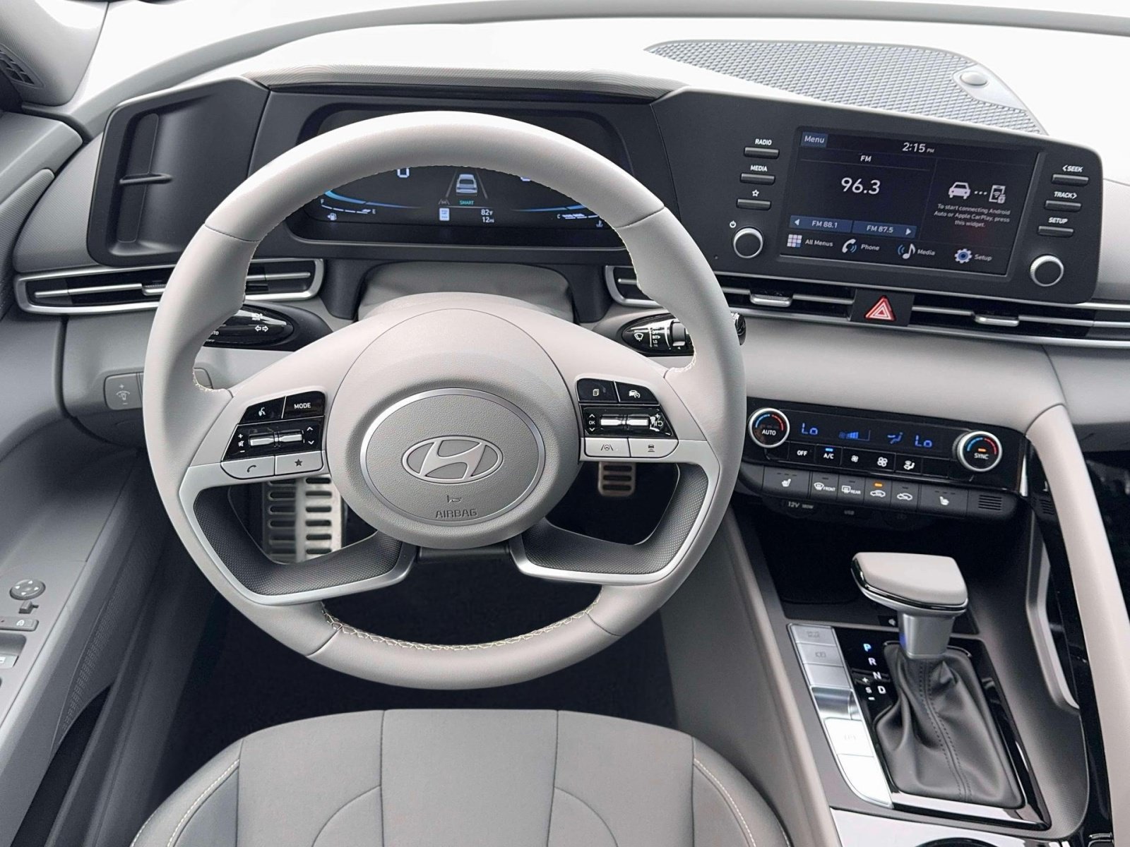 New 2026 Hyundai Elantra SEL Sport FWD image 17