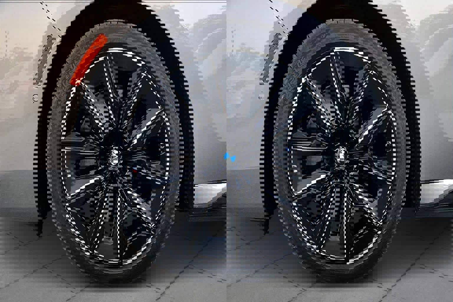 Used 2025 BMW i7 xDrive60 image 10