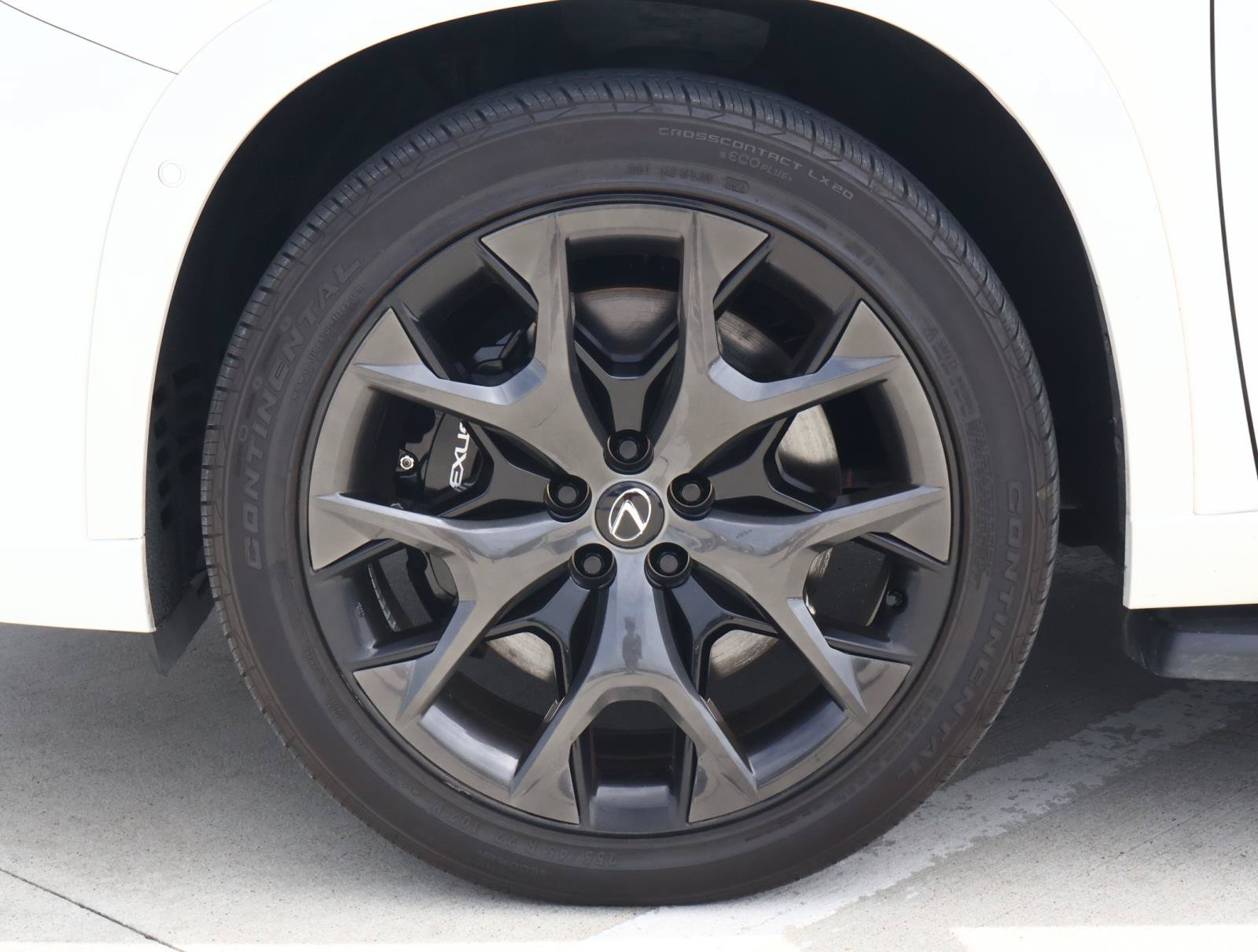 Used 2024 Lexus TX 500h AWD w/ Technology Package image 9