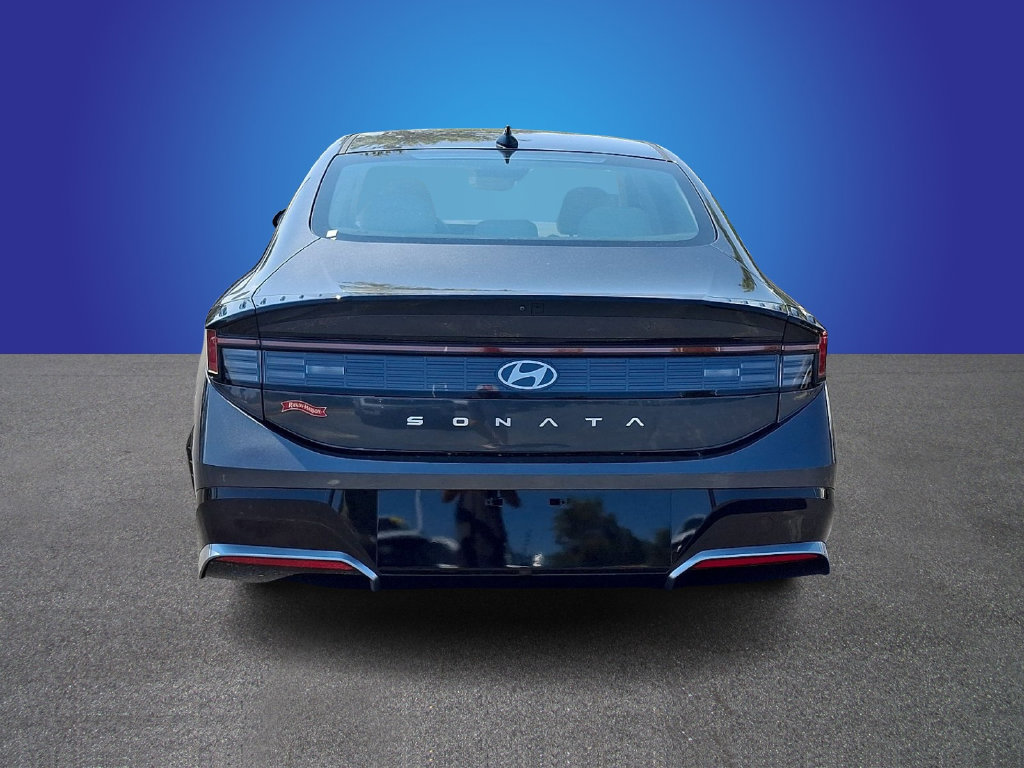Used 2025 Hyundai Sonata SEL FWD image 5