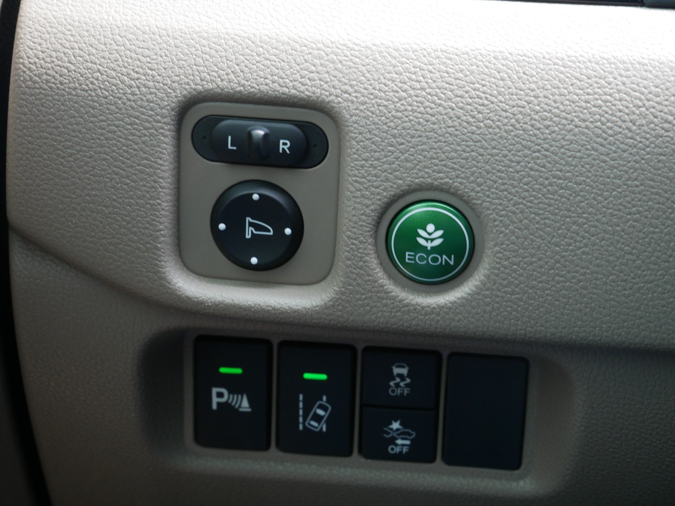 Used 2016 Honda Pilot Elite image 26