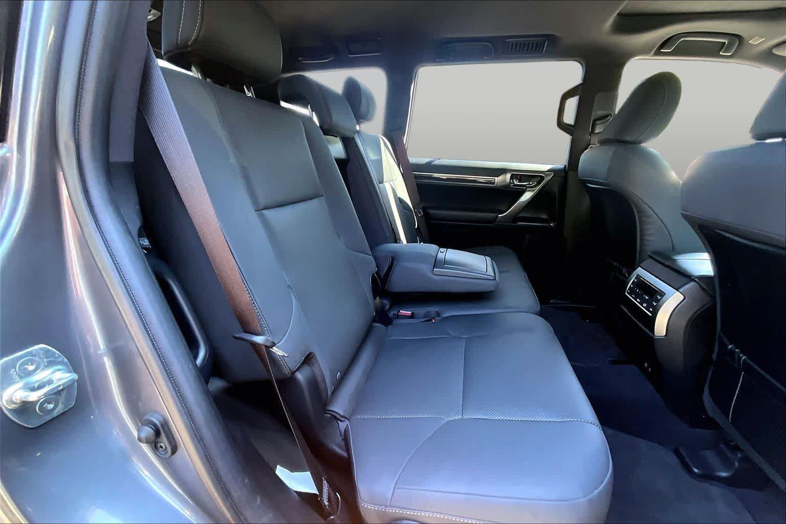 Used 2023 Lexus GX 460 Premium w/ Premium Package AWD/4WD image 19