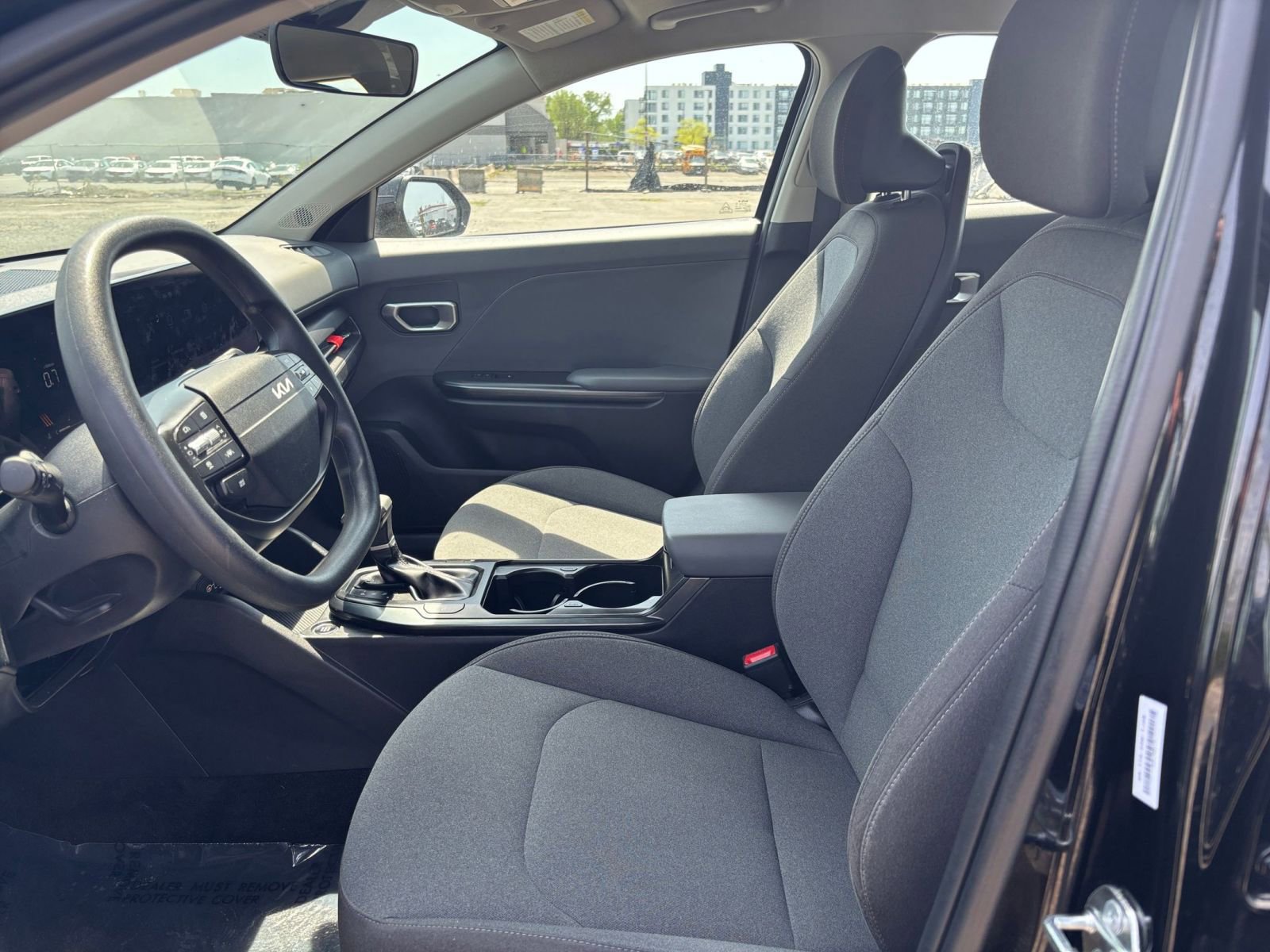 Used 2025 Kia K4 FWD image 23