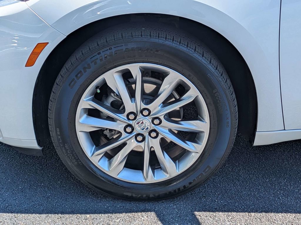 Used 2023 Buick Enclave Avenir w/ Avenir Technology Package FWD image 11
