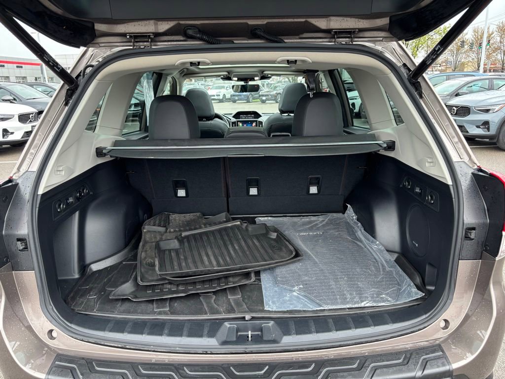 Used 2023 Subaru Forester Touring AWD/4WD image 24