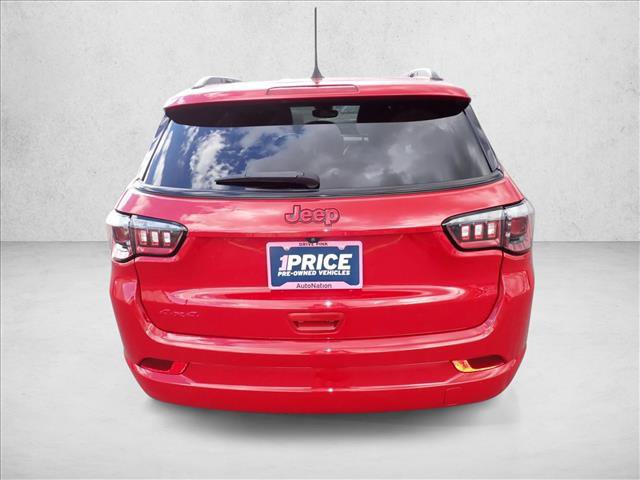 Used 2022 Jeep Compass Limited AWD/4WD image 3