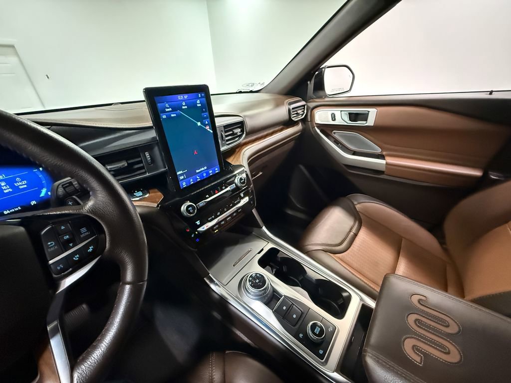 Used 2021 Ford Explorer King Ranch w/ Premium Technology Package image 84