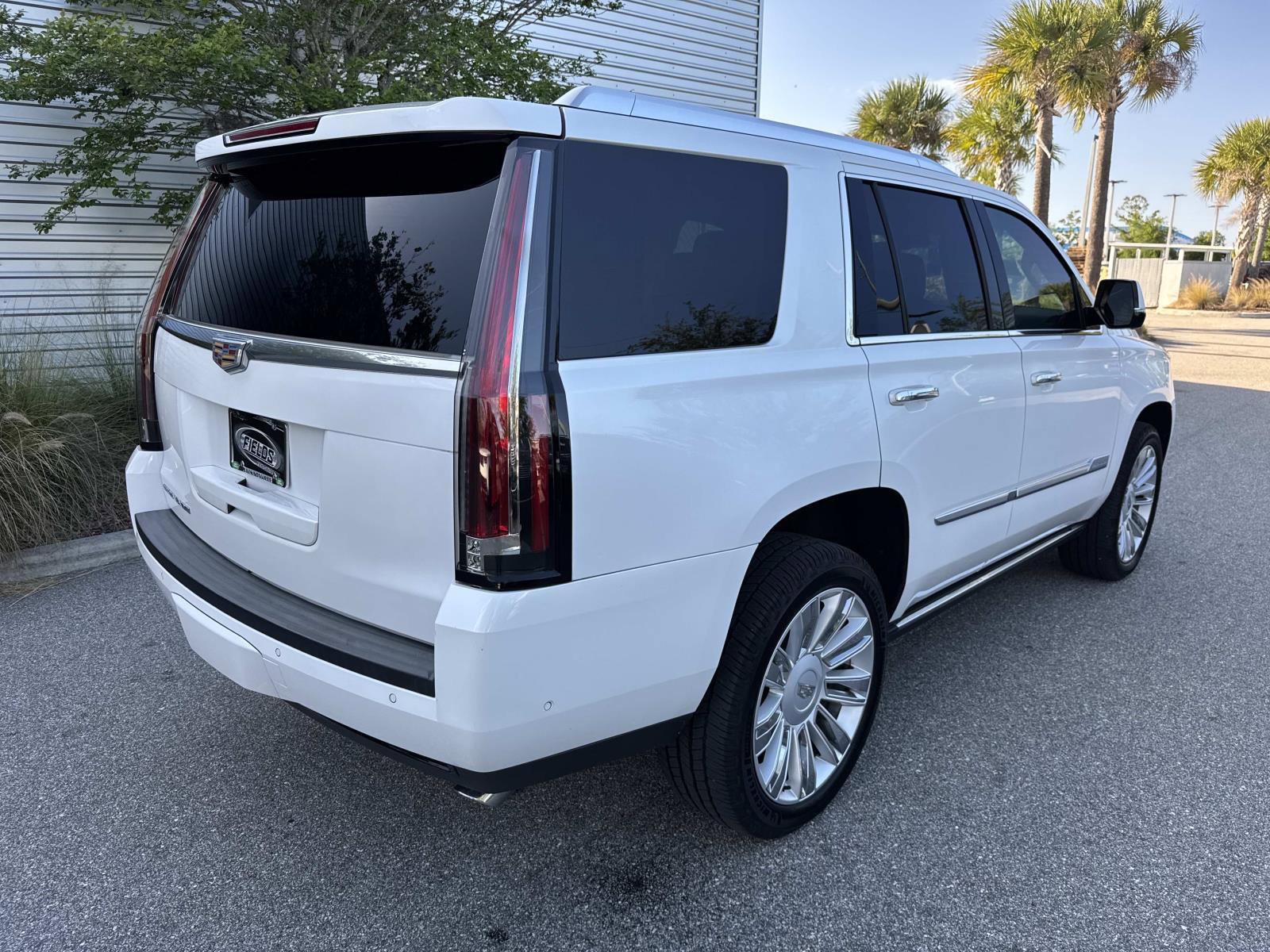 Used 2019 Cadillac Escalade Premium Luxury image 6