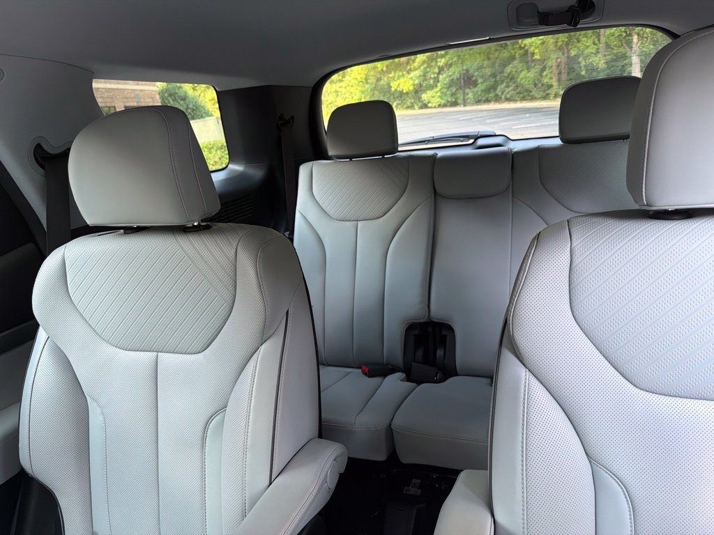Used 2024 Hyundai Palisade SEL FWD image 19