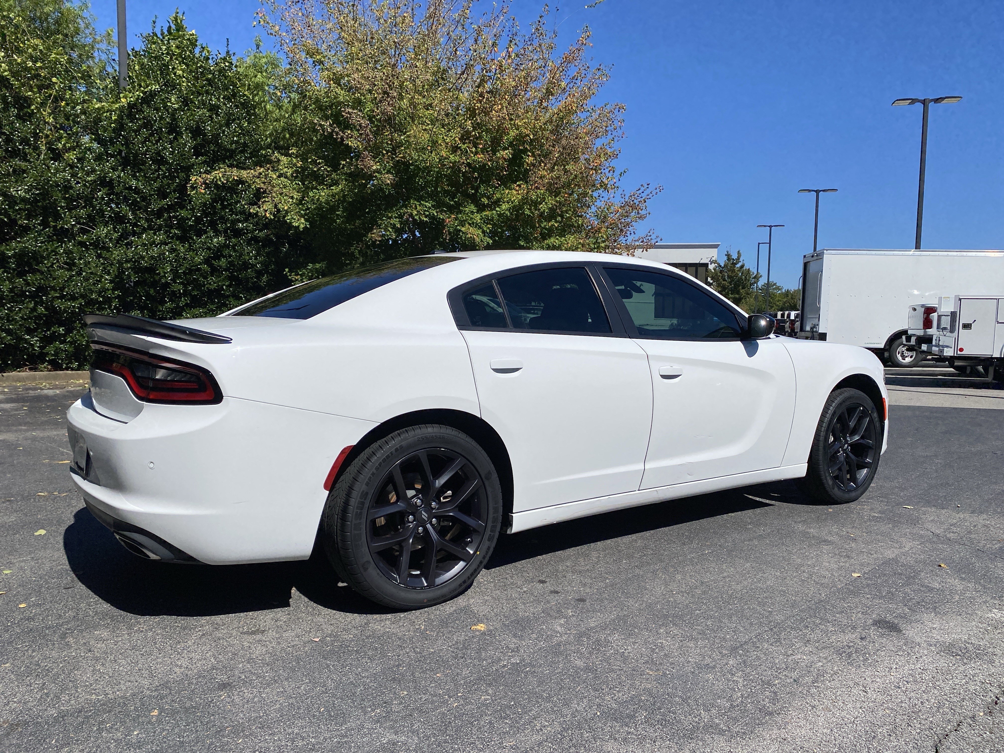 Used 2022 Dodge Charger SXT w/ Blacktop Package RWD image 9