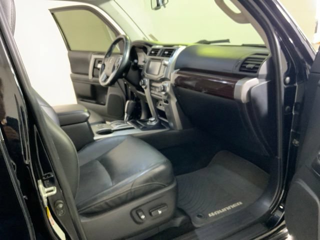 Used 2016 Toyota 4Runner Limited AWD/4WD image 27