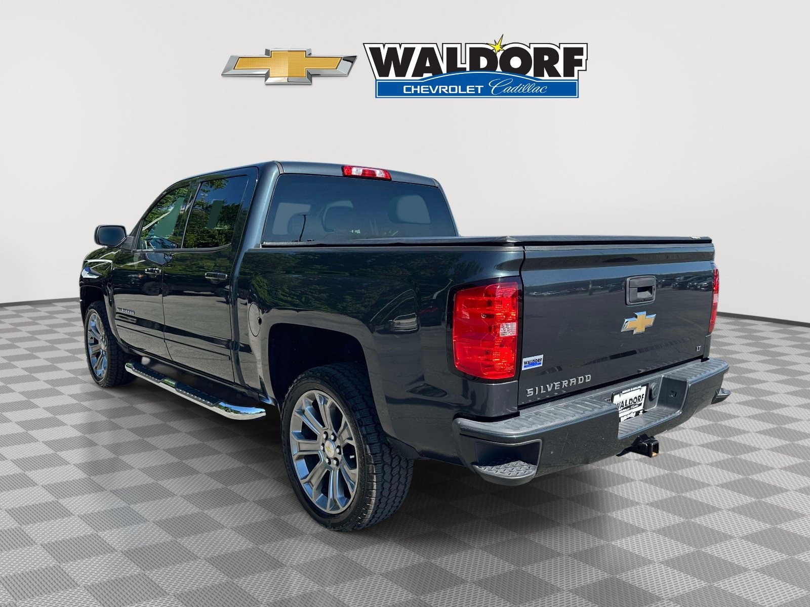 Used 2018 Chevrolet Silverado 1500 LT AWD/4WD image 4