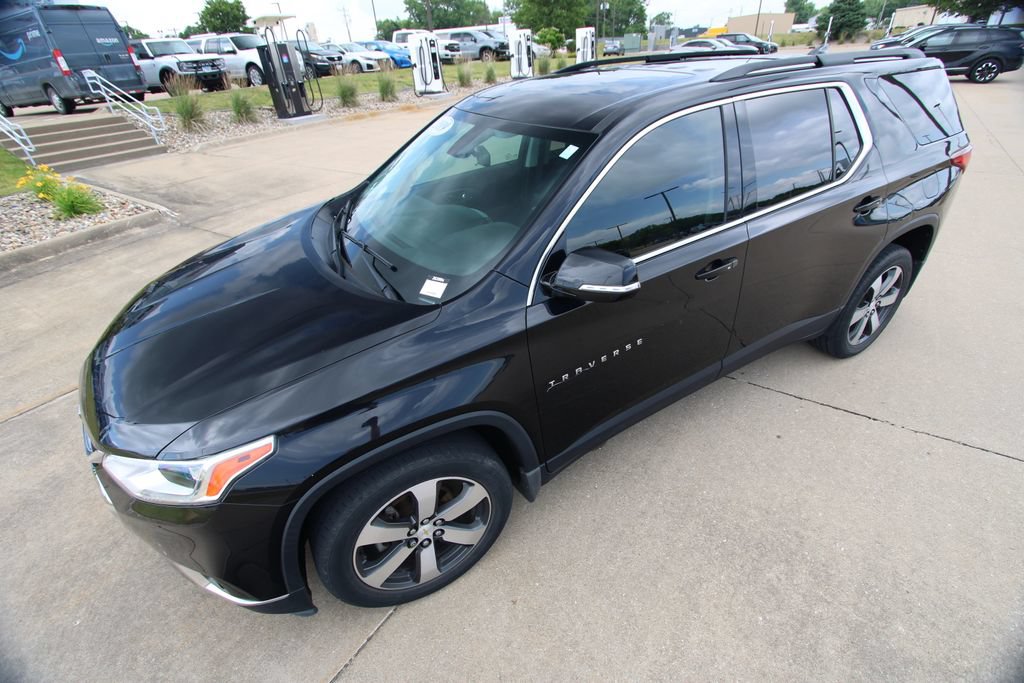Used 2019 Chevrolet Traverse LT w/ LPO, Blackout Package AWD/4WD image 21