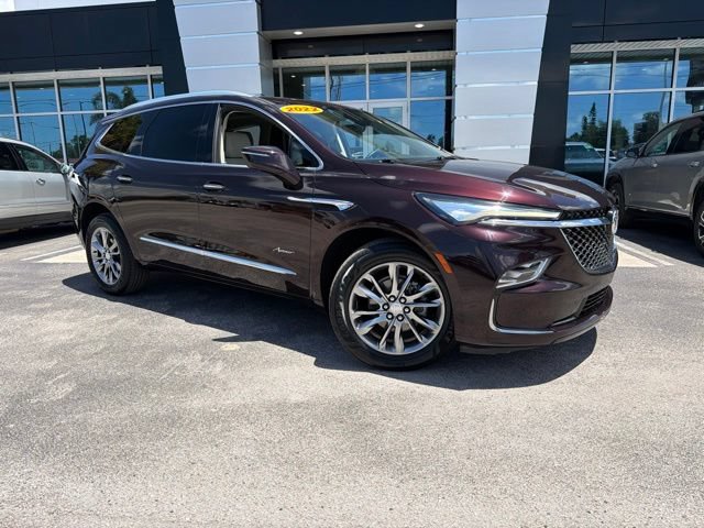 Used 2022 Buick Enclave Avenir w/ Avenir Technology Package FWD image 2
