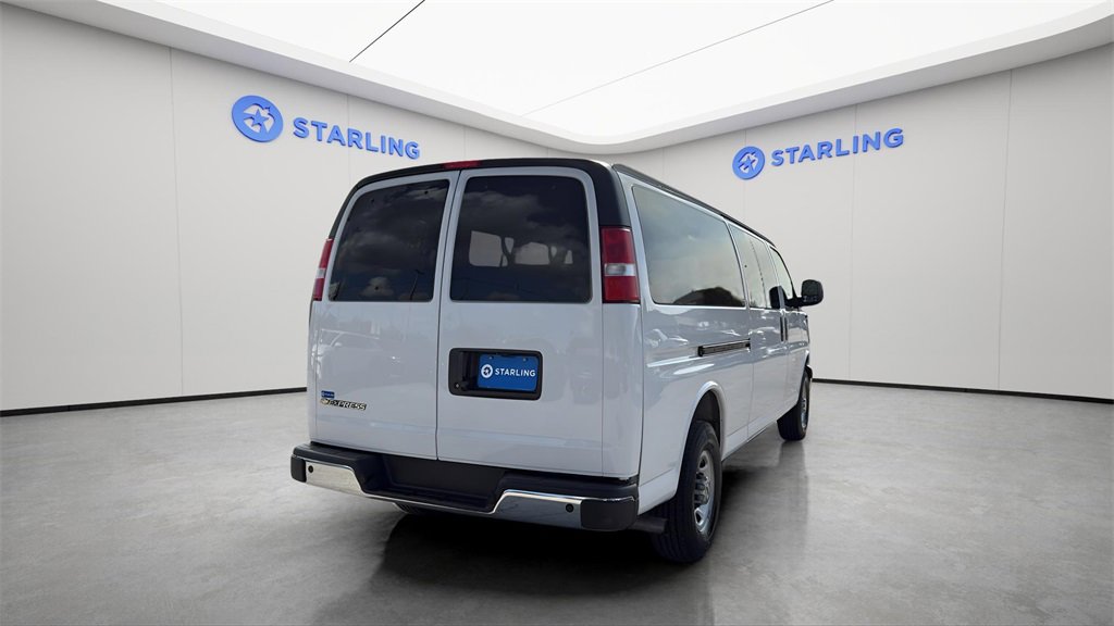 Used 2025 Chevrolet Express 3500 LT w/ LT Preferred Equipment Group image 8