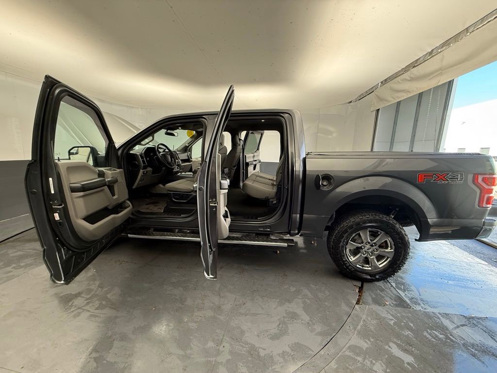 Used 2020 Ford F150 XLT w/ Equipment Group 302A Luxury AWD/4WD image 17