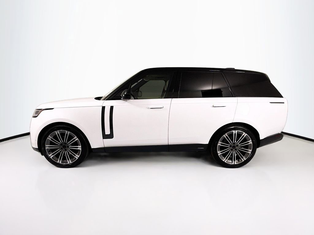 New 2026 Land Rover Range Rover SE image 8