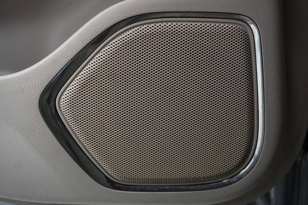 Used 2019 Lincoln Nautilus Select image 9