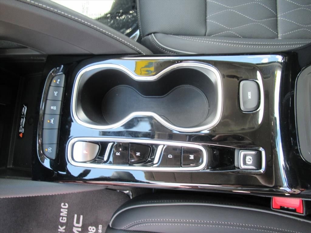 Used 2023 Buick Envision Avenir image 18