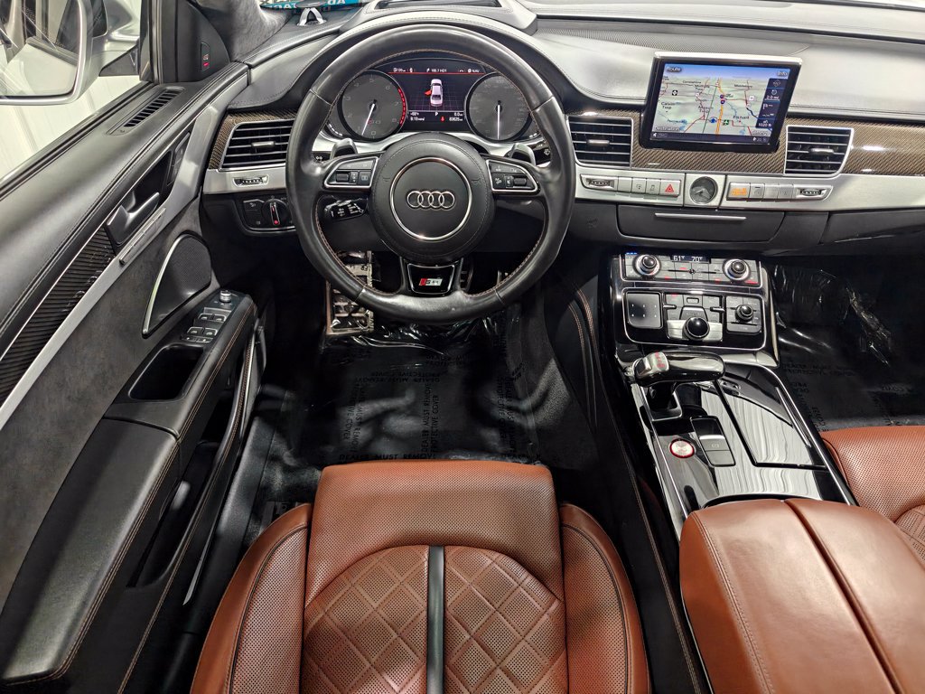 Used 2015 Audi S8 AWD/4WD image 4