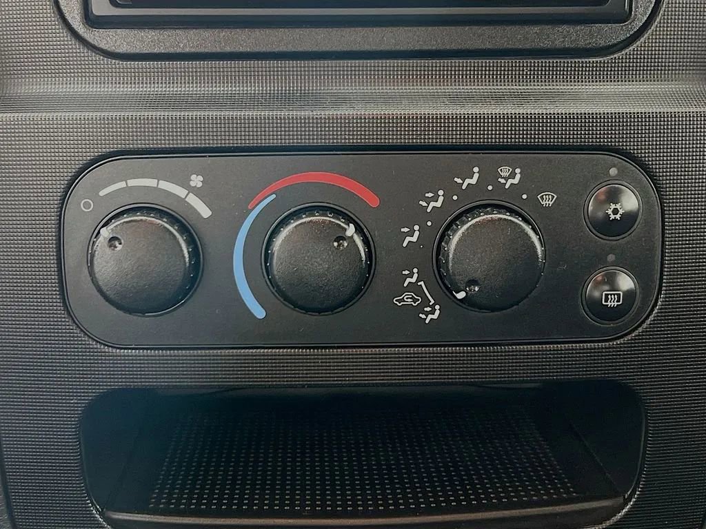 Used 2004 Dodge Ram 3500 Truck SLT w/ Trailer Tow Group image 11